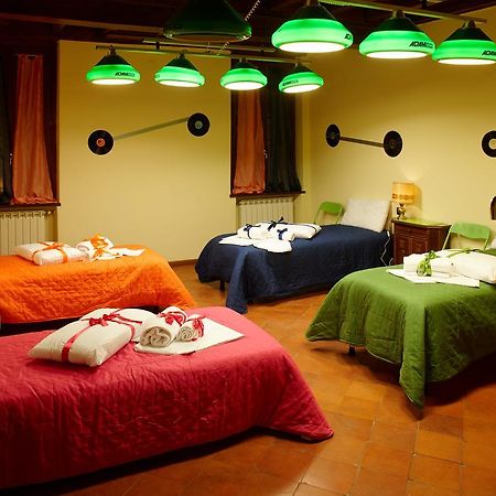 Mantua Hostal Exterior photo