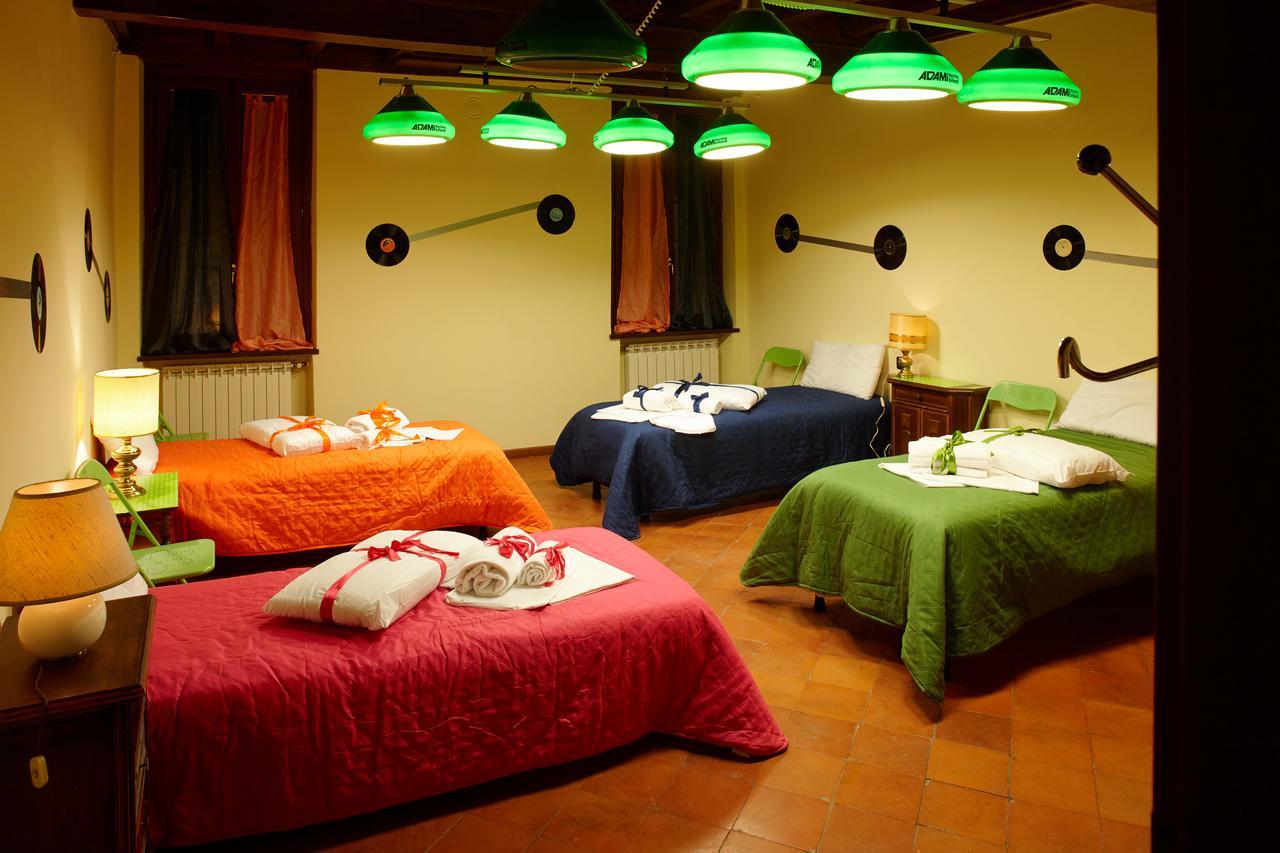 Mantua Hostal Exterior photo